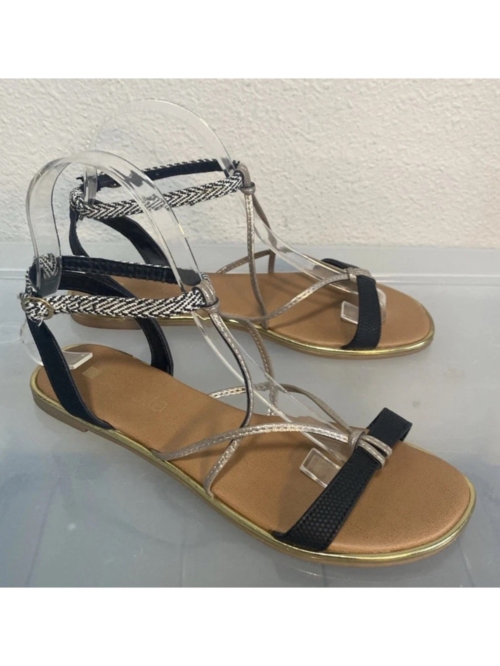 Dolcetta Women's Black & Silver Flat Strappy Sandals w/Braided Ankle Detail 7.5